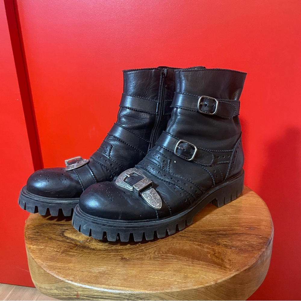 Ras Women’s Black Leather Western Buckle Boots